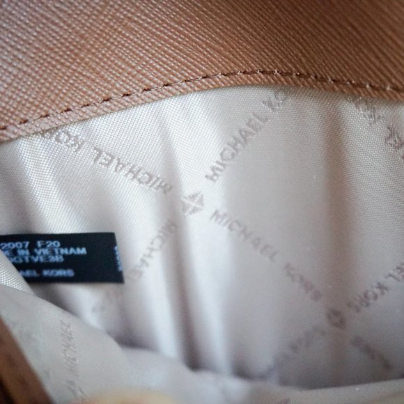 Michael Kors JST Phone Case Wristlet MK Brown Stud - Picture 9 of 10